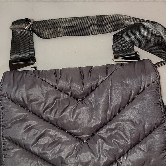 Caraa x Athleta Quilted Convertible Crossbody - Picture 2 of 9